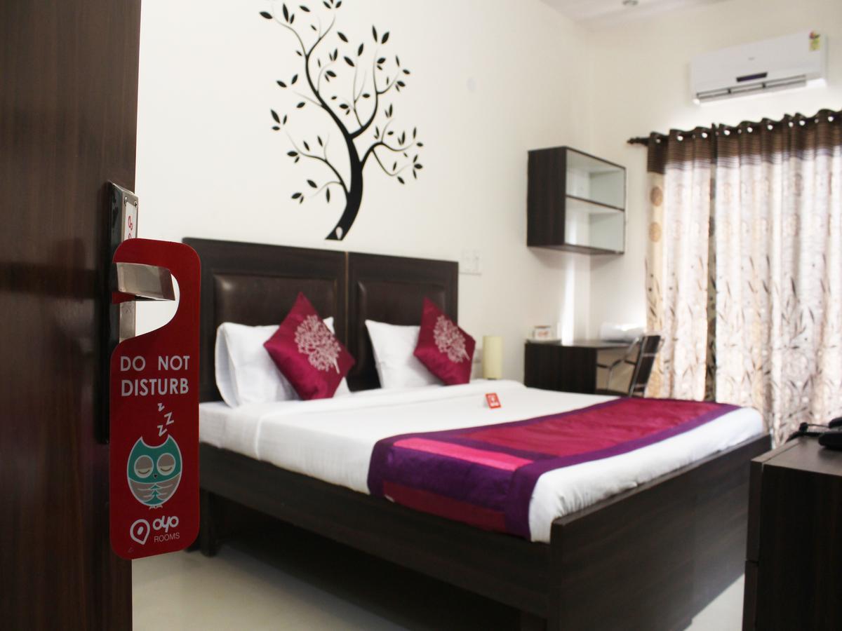 Oyo 2384 Hotel Epic Inn Gurgaon Eksteriør billede